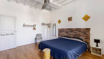 6 chambres, fer et planche Ă repasser, Wi-Fi, draps fournis