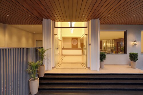 Keys Select by Lemon Tree Hotel Amritsar