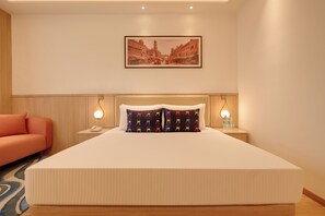 Superior Room | Free WiFi, bed sheets - Keys Select by Lemon Tree Hotel Amritsar (Amritsar)