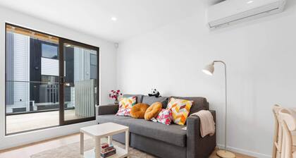 3BDR Townhouse by Panmure Basin Mt Wellington