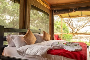 Deluxe Tent, River View - Aruba Mara Camp (Talek)