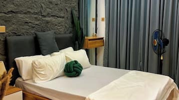 Apartemen Deluks, balkon, pemandangan kota