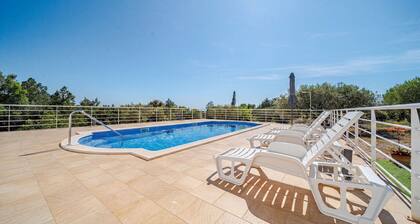 House Pelegrin with pool by Villas Guide