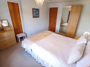 2 bedrooms, individually decorated, individually furnished, free WiFi - Grebe Cottage (Norwich)