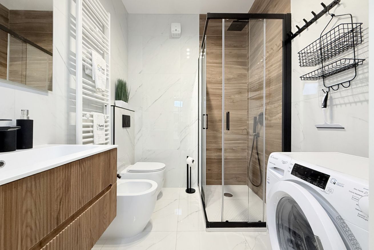Doccia, bidet, asciugamani