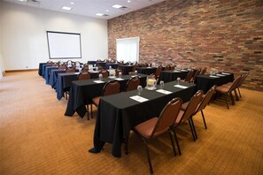 Meeting facility - Red Lion Inn & Suites Urbana (URBANA)