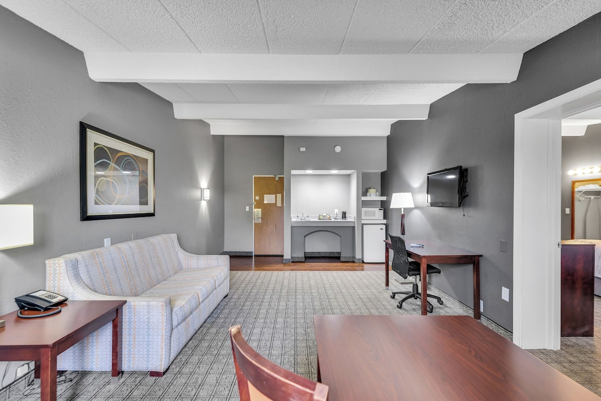 Suite, 2 Queen Beds | In-room safe, desk, laptop workspace, blackout drapes