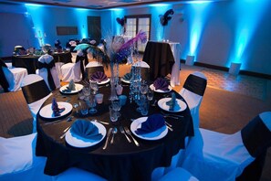Banquet hall - Red Lion Inn & Suites Urbana (URBANA)