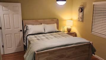 1 chambre, fer et planche à repasser, accès au Wi-Fi (inclus)