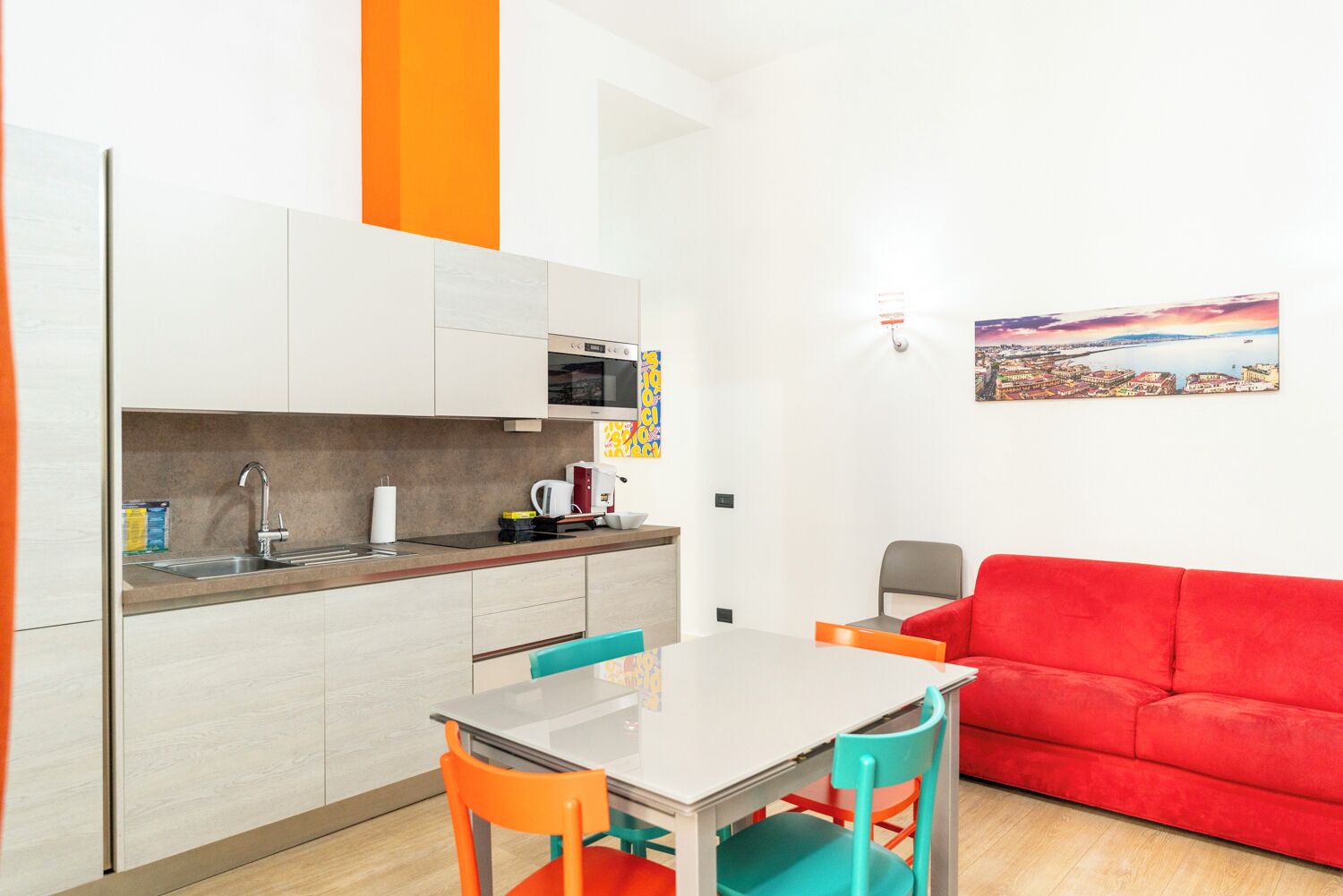 Appartement (2 Bedrooms) | Cuisinette privée | Cafétière à espresso, four à micro-ondes, un four, bouilloire électrique