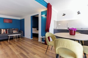 Interior - Via Galiani 20 (Naples)