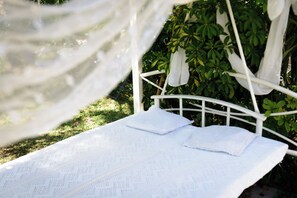 Interior - Giardino Segreto - Via Foria 216 (Naples)