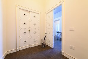 Interior - Corso Umberto 58 (Naples)