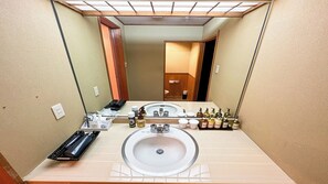 Bathroom - Livemax Resort Kawamata Onsen ANNEX (Nikko)