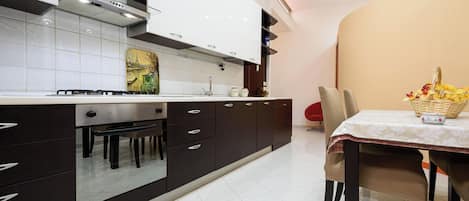 Apartment (2 Bedrooms) | Private kitchen