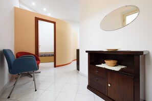 Interior - Via Avvocata 25 (Naples)