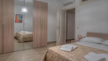 Appartamento (1 Bedroom) | 1 camera, postazione laptop, lenzuola