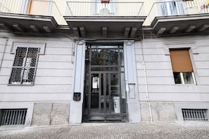 Interior - Via Morghen 63 (Naples)