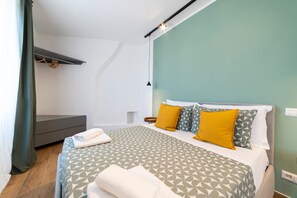Interior - Il Vicoletto Maiorani 39 (Naples)