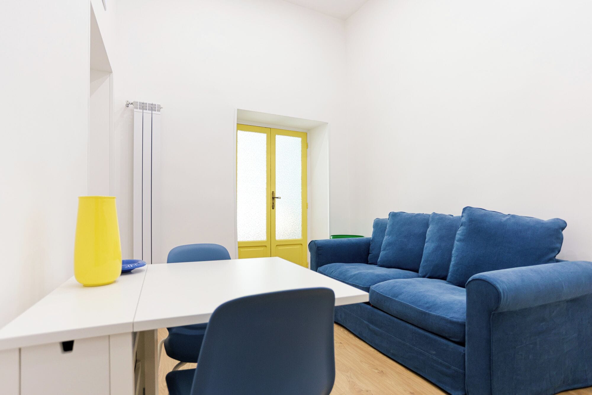 Double Room, Balcony | Living area