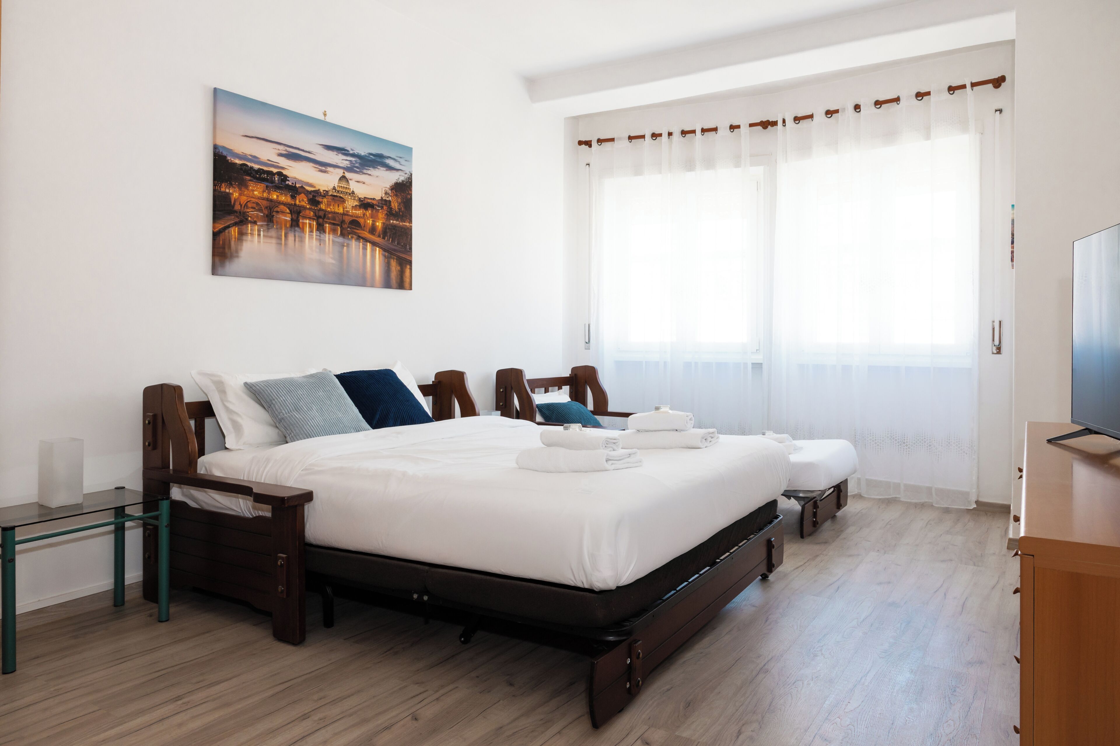 Apartment (2 Bedrooms)