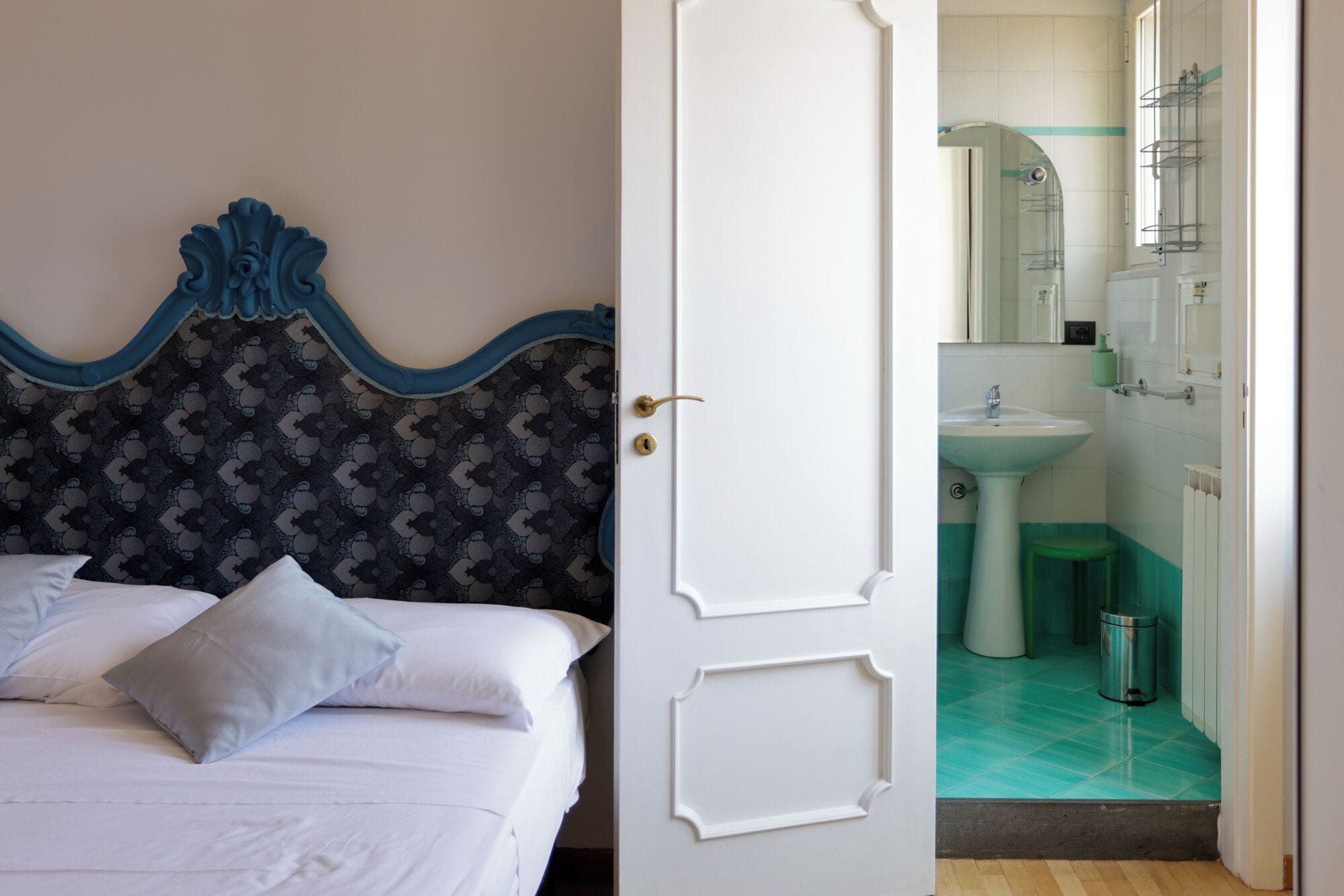 Apartment (2 Bedrooms) | 2 bedrooms, laptop workspace, iron/ironing board, bed sheets