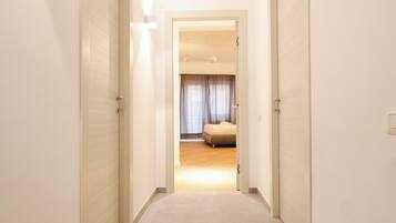 Appartamento (2 Bedrooms) | 2 camere, ferro/asse da stiro, culle/letti per bambini (gratuiti)