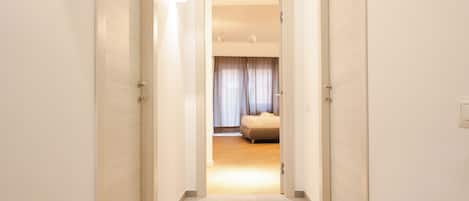 Apartment (2 Bedrooms) | 2 bedrooms, iron/ironing board, free cots/infant beds, bed sheets