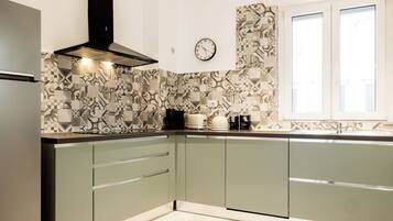 Appartamento (2 Bedrooms) | Cucina privata | Microonde, forno, piano cottura, lavastoviglie