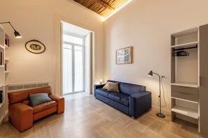 Front of property - Palazzo Guida al Duomo (Naples)