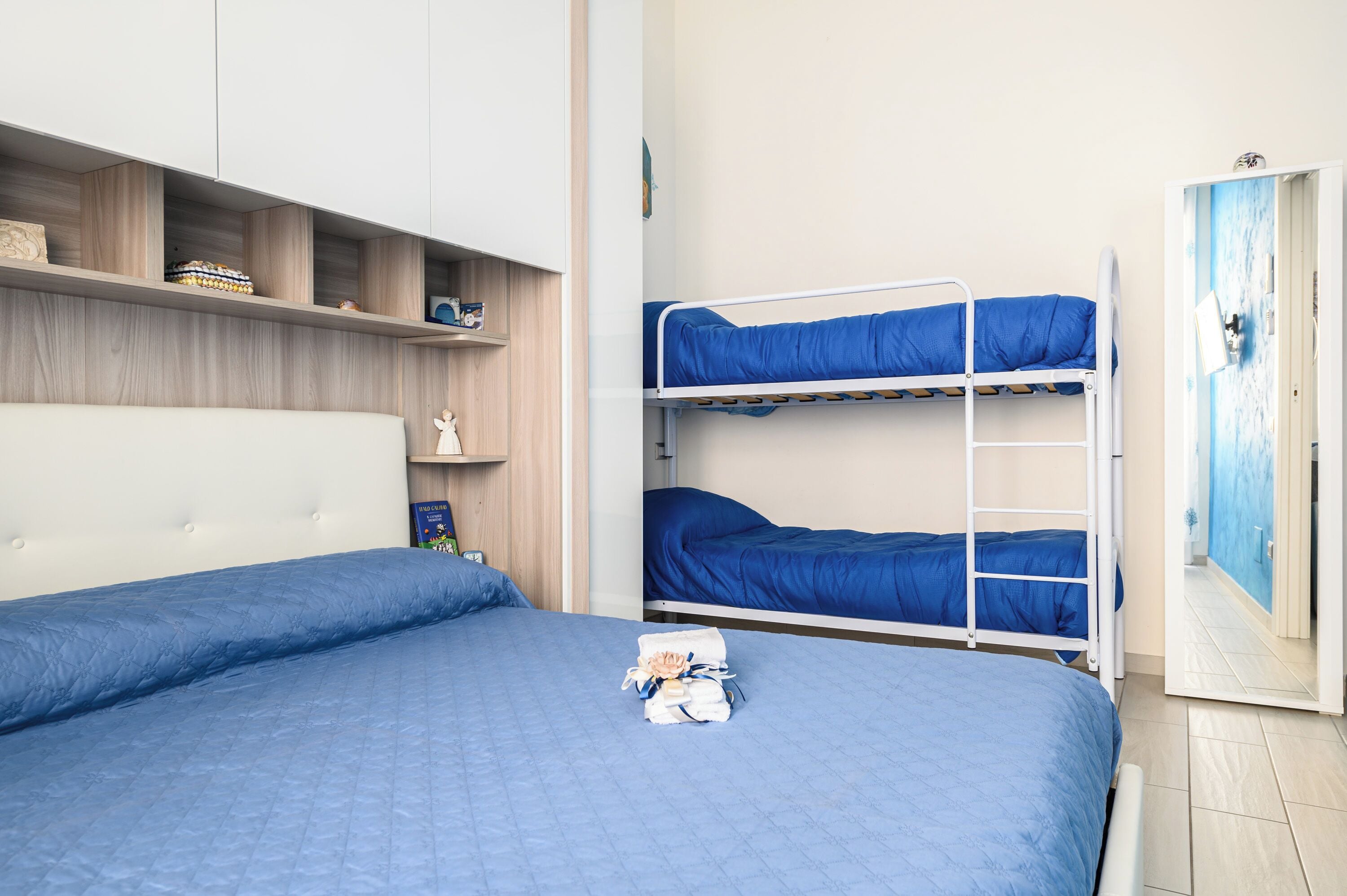 شقة (1 Bedroom) | 1 غرفة نوم ومكواة/لوح كي وملاءات أسرّة