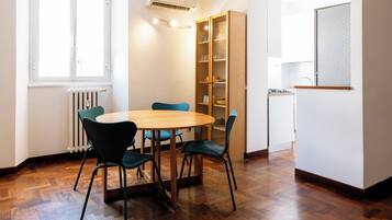 Apartment (1 Bedroom) | Living area