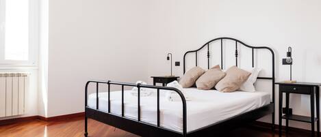 Departamento (1 Bedroom) | 1 habitación, tabla de planchar con plancha y ropa de cama