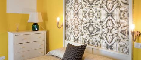 Apartment (2 Bedrooms)