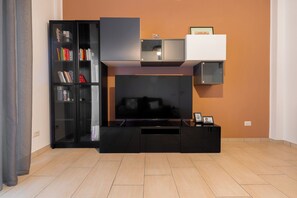 Apartment (1 Bedroom) | Interior - Via Ovada 5 (Milan)