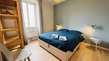 Apartamento (2 Bedrooms) | 2 quartos, espaço de trabalho para notebook