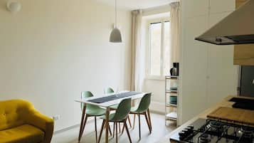 Apartment (2 Bedrooms) | Living area | TV