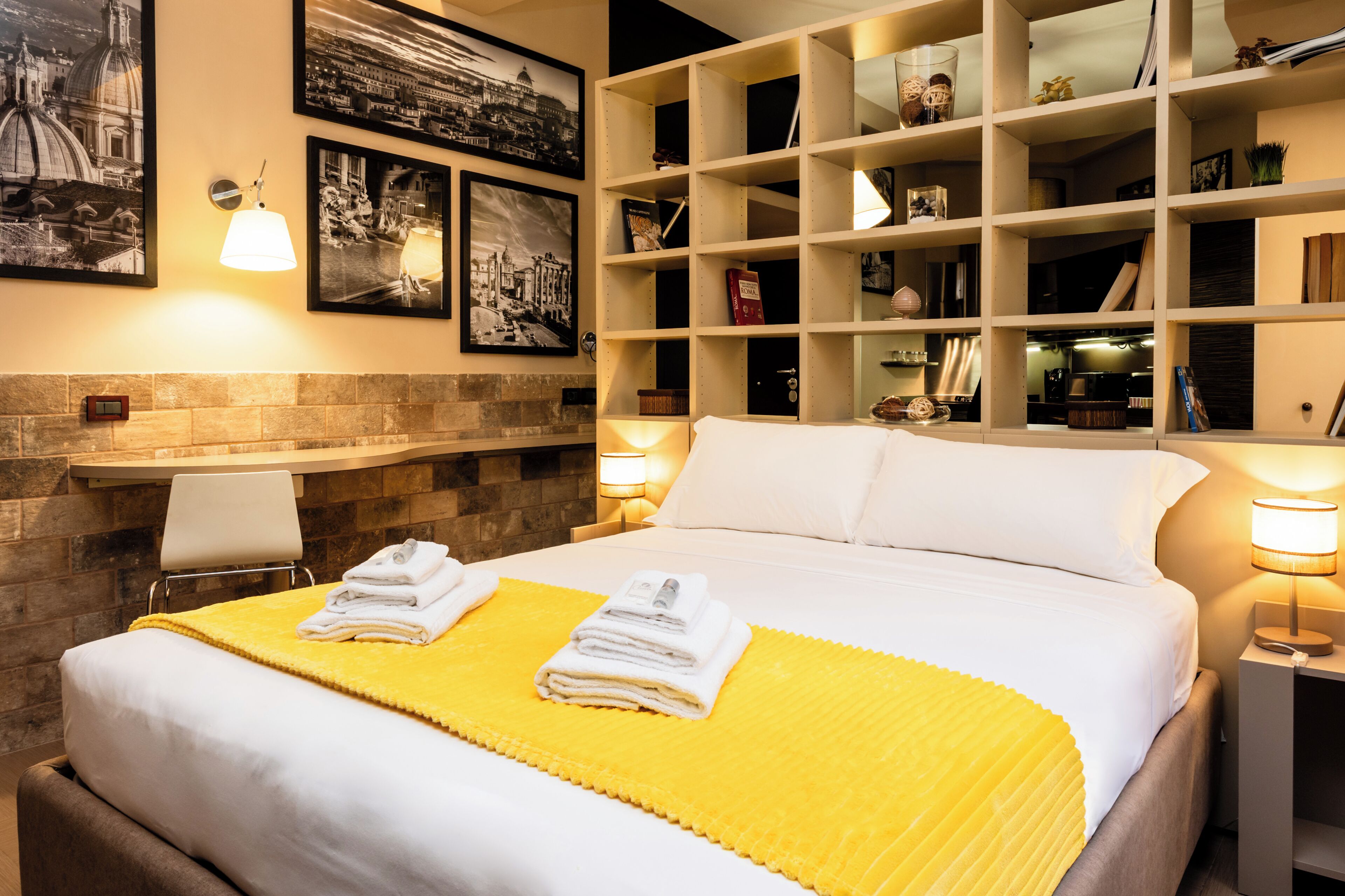 Studio (0 Bedroom) | Fer et planche à repasser