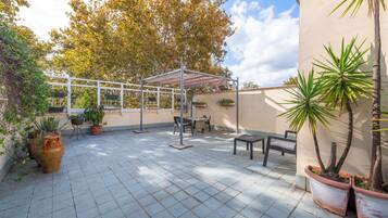Apartment (3 Bedrooms) | Terrace/patio