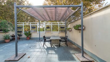 Apartment (3 Bedrooms) | Terrace/patio
