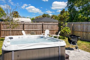 Bain à remous extérieur