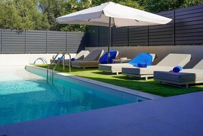 Outdoor pool - Vacation villa with private pool in two villas complex (Agios Onoufrios)