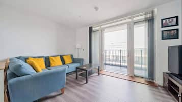 Huoneisto, 1 makuuhuone, esteetön, tupakointi sallittu | Olohuone