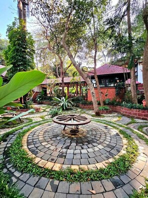 Ảnh chưa phân loại, 3 trong số 108 ảnh, nút