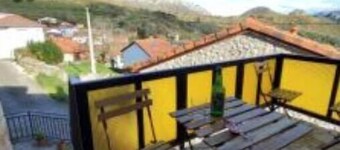 Encantadora casa rural con vistas al Naranjo de Bulnes