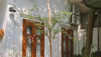 Double Room, Patio, Courtyard View | Property grounds