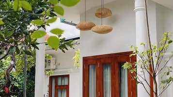 Tweepersoonskamer, patio, uitzicht op binnenplaats | Terras