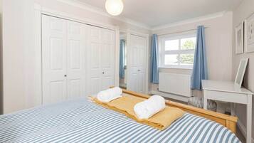 3 Schlafzimmer, Bügeleisen/Bügelbrett, WLAN, Bettwäsche