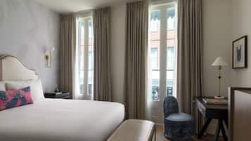 华丽客房, 1 张特大床, 无烟房