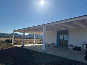 Exterior - Villa Azzurra with Terrace and Private Parking in Sant’Anna Arresi (Sant'Anna Arresi)